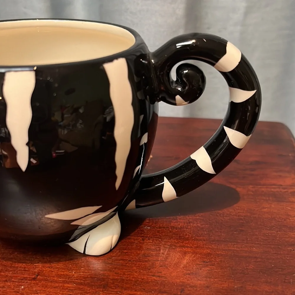 Pier 1 Imports Chubby Cat Mug Handpainted Dolomite Dishwasher Safe Microwaveable